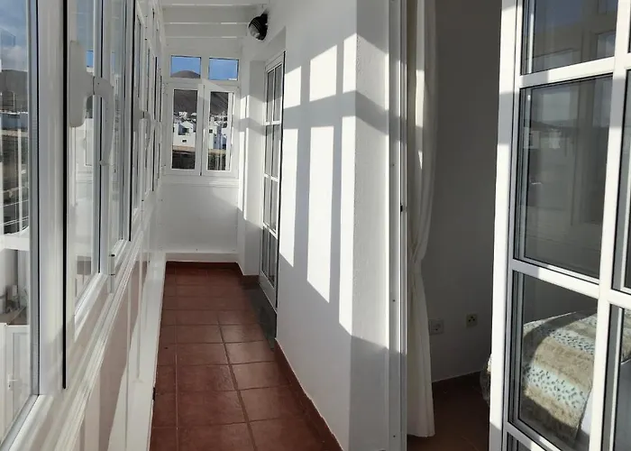 Dom wakacyjny Central House In Tias With Private Pool *